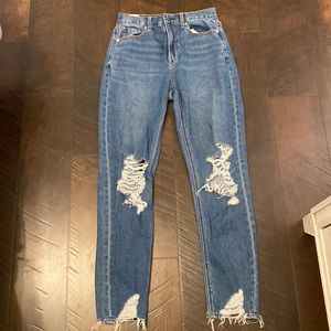 AMERICAN EAGLE mom jeans size 0